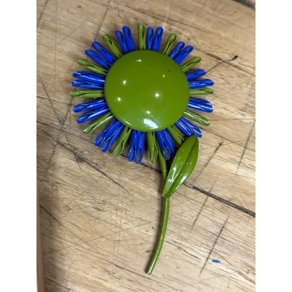 Vintage Blue & Green Flower Brooch Pin Handmade Glass Beads & Metal Backing - Image 3