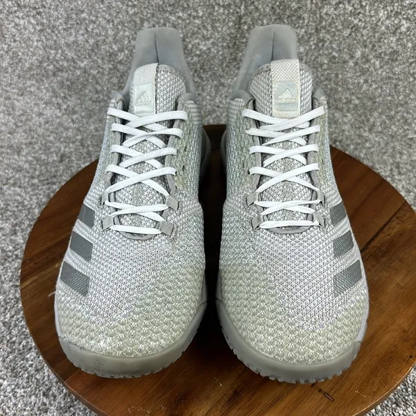 Adidas sneaker women’s size 9.5 - Image 2