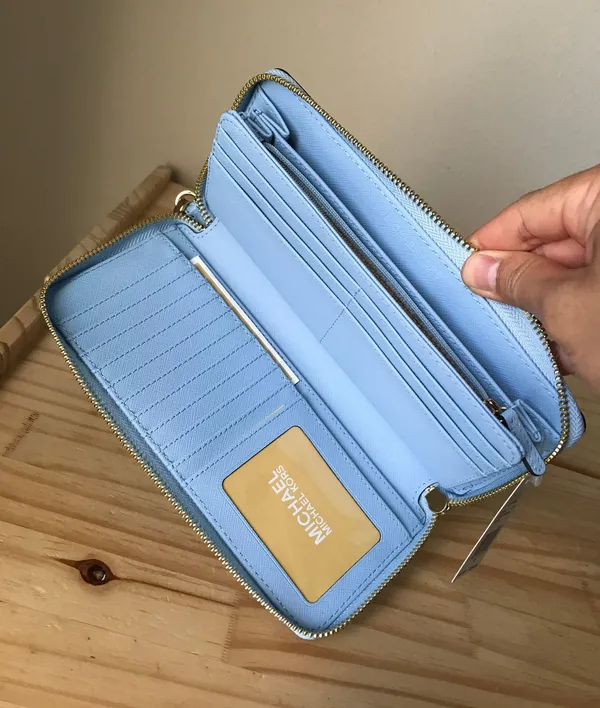 Michael Kors Wallet - Image 4