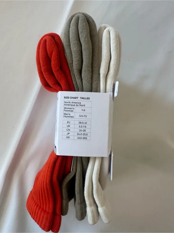 lululemon athletica Daily Essential Crew Socks - Red & Tan - Image 3