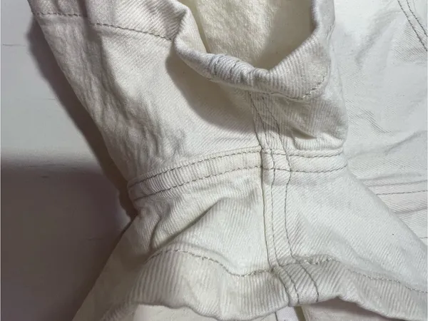 Abercrombie & Fitch White denim the mom short High-Rise size 6 - Image 4
