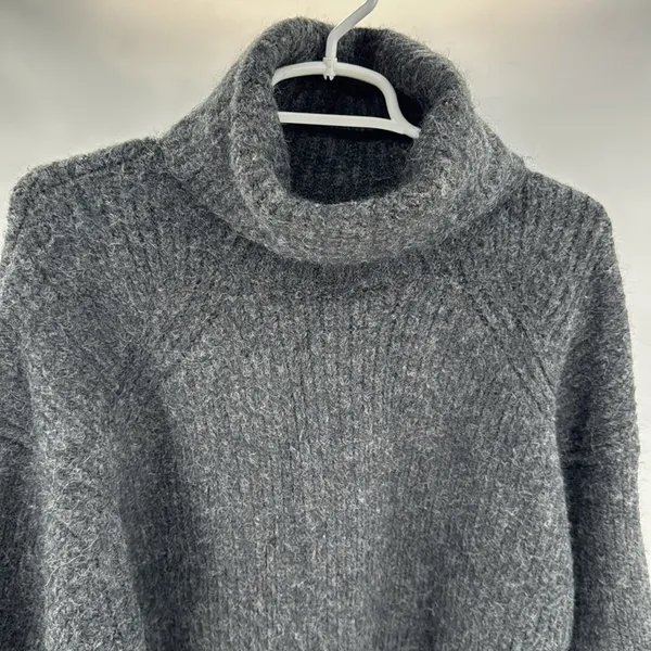 Sundance Charcoal Gray Cowl Neck Sweater wool blend oversized M fuzzy winter - Image 6