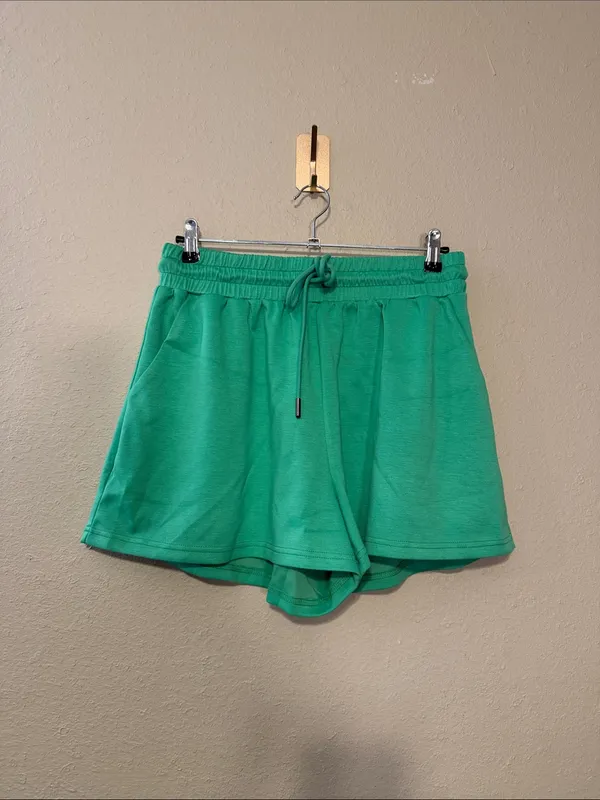 ENTRO Green Bubble Top and Short Size Large NWT - Image 7