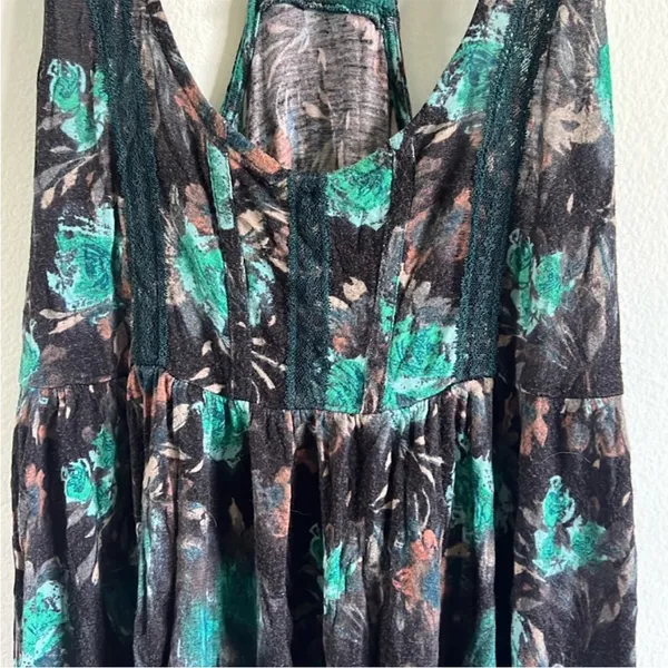 Free People Racerback Top / Tunic Black and Green with Lace - Image 3