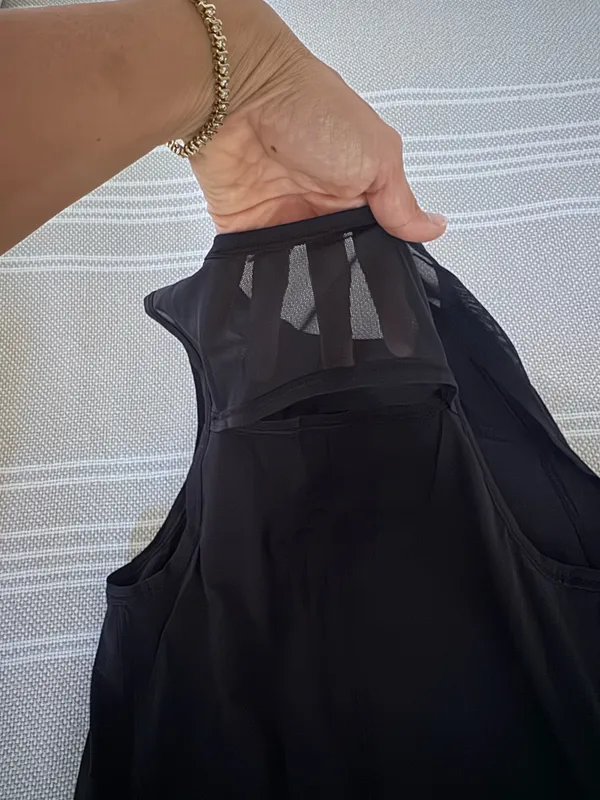 Lululemon black running tank - Image 3