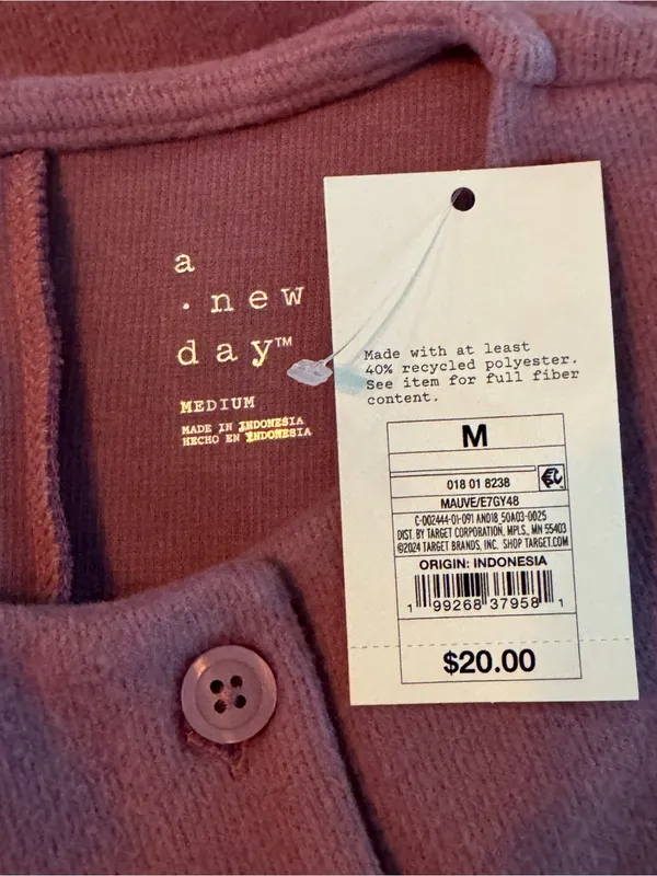A new day Sleeveless Button-Front Pink Soft Vest medium NWT - Image 7