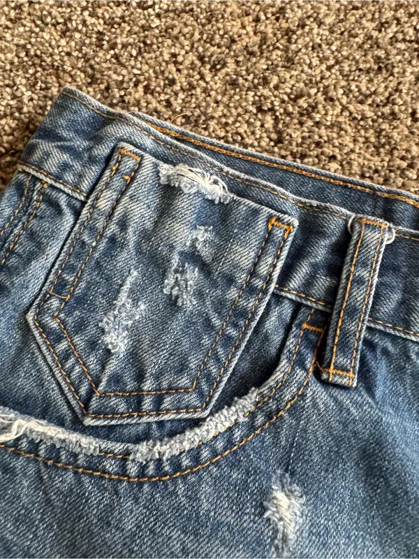 One Teaspoon Distressed Denim Women's Shorts - Blue - Image 3