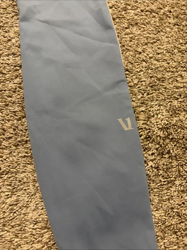 Vuori Women’s Evolve Lunar Blue Athletic Leggings Small - Image 8