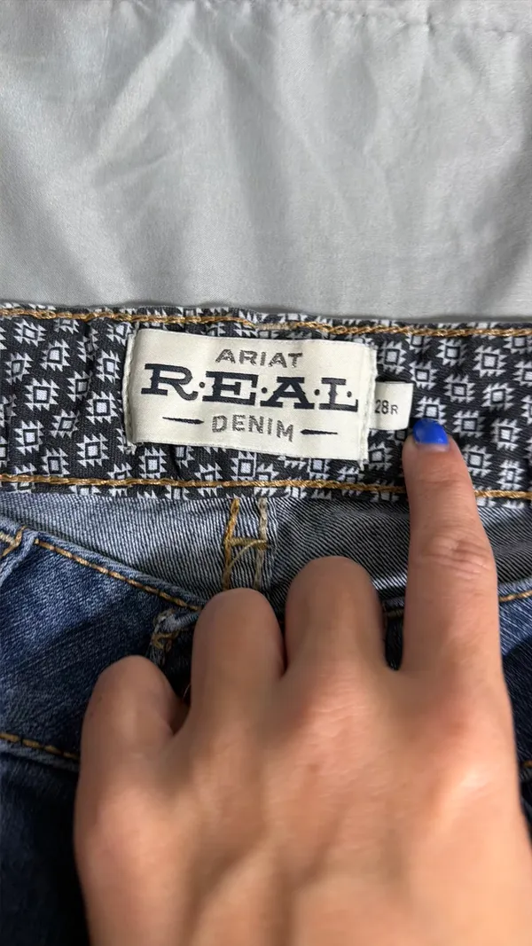 Ariat Straight Leg Jeans REAL - Image 3
