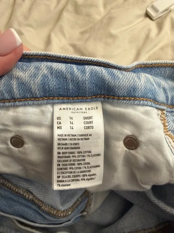 American Eagle Jeans - Image 3