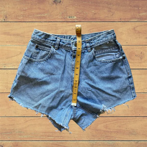 Vintage High Waisted Shorts with Window Pocket - Image 6