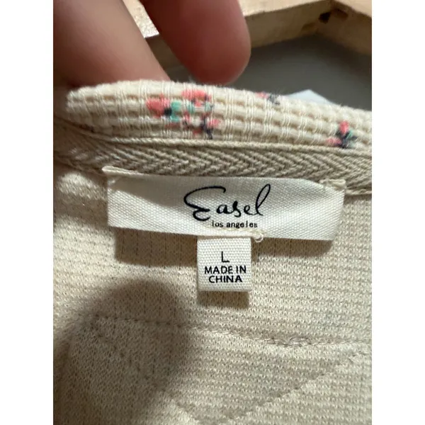 Easel Women Top Sz L Latte Ditsy Floral Knit Thermal Boho Cottage Ruffle - Image 3