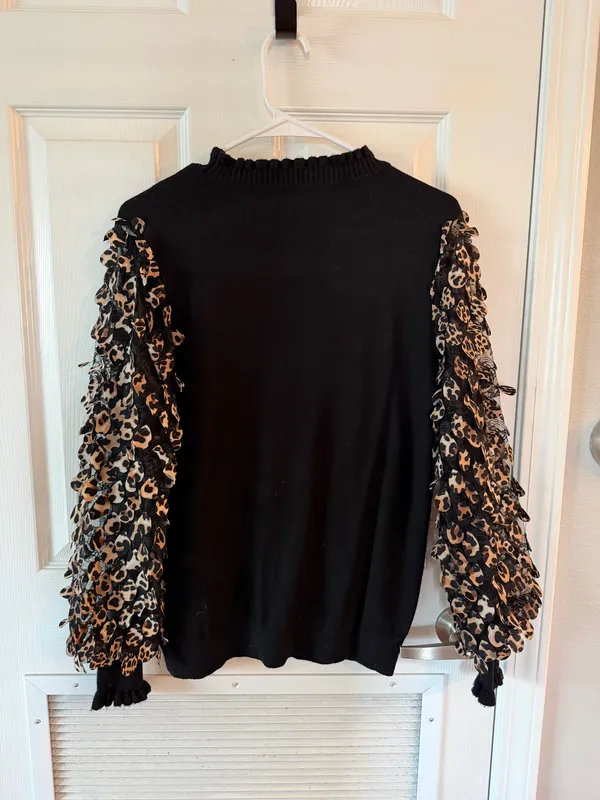 Cheetah Print long sleeve sweater Black Size L - Image 2