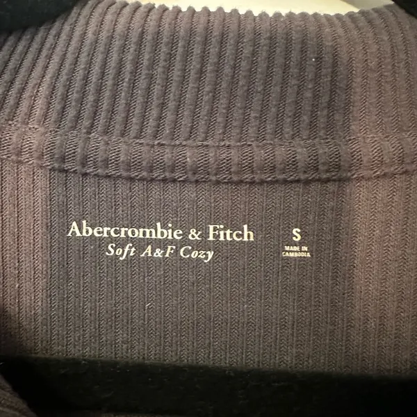 Abercrombie and Fitch soft A&F cozy half zip pullover size small - Image 3