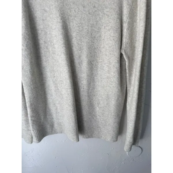 J Crew Sweater Heathered Light Gray Knit Pullover Top Minimalist Clean‎ Girl - Image 4