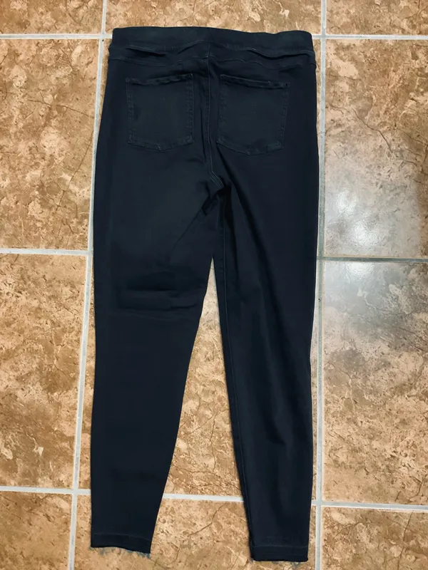 Spanx high waisted pull on distressed pants  - Image 3
