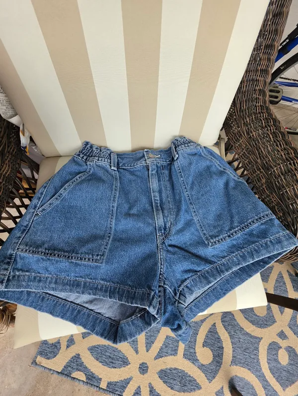 Levis Paperbag High Rise Cuffed Shorts Sz 29 Denim Blue Jean Elastic - Image 2