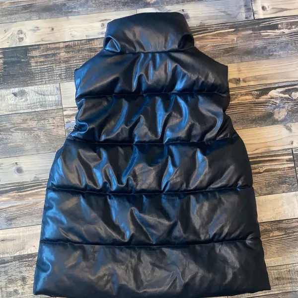 GAP Sleek Black Faux Leather Puffer Vest - Image 5