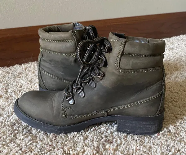 Steve Madden Leather Boots - Image 5