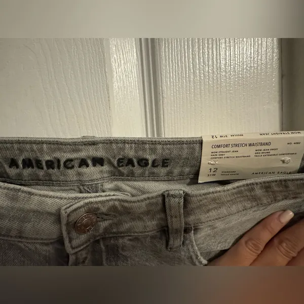NWT American Eagle Straight Mom Jean - Image 2