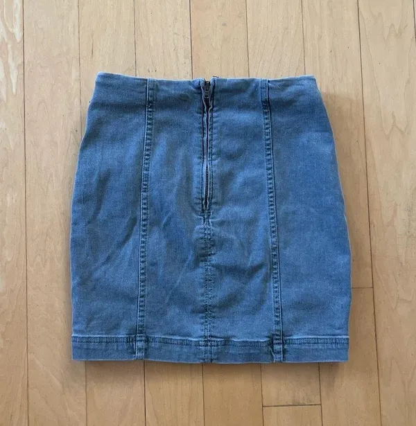 modern femme grey denim bodycon skirt - Image 2