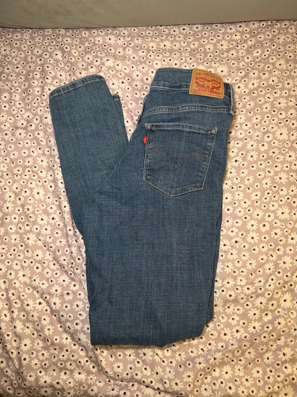 Levi’s 311 Shaping Skinny Jeans Women’s Size 28 Blue Distressed Stretch Denim - Image 3