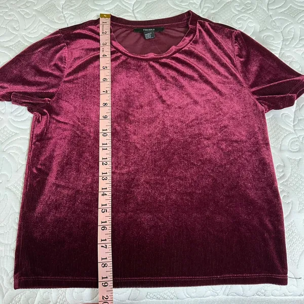 Forever 21 maroon velvet crop top - Image 6