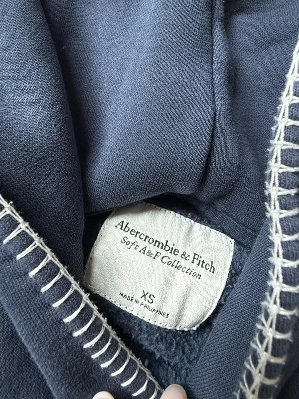 Abercrombie sweatshirt - Image 2