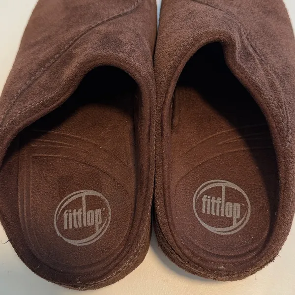 Fitflop brown suede clogs sz 6.5 - Image 4