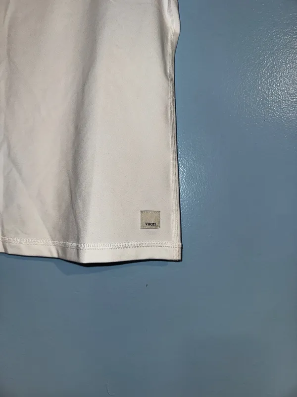 Vuori White Tee - Image 2