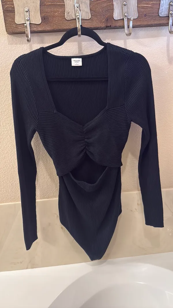 Abercrombie Black ribbed long sleeve sweater Bodysuit L - Image 2