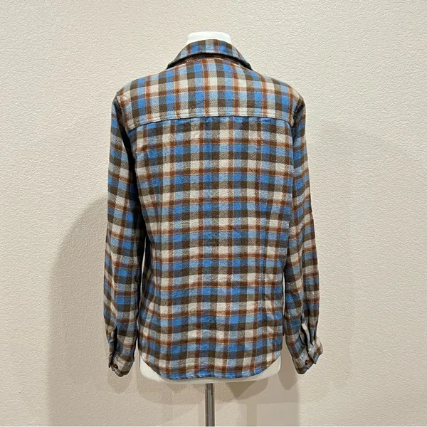 Woolrich Bluebell Plaid Flannel Button Down Shirt Size Medium - Image 7