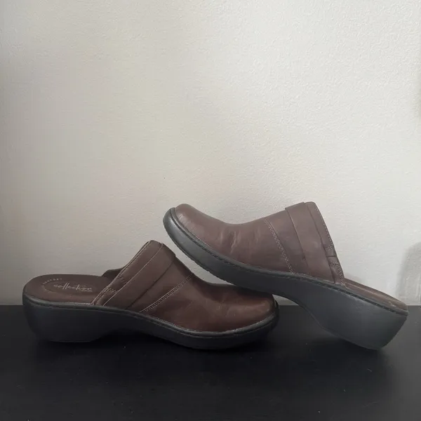 Women's Clarks Delana‎ Misty Dark Brown Leather Mule Clogs Size 11 - Image 8