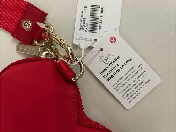 Lululemon NWT Heart Wristlet in Oxford Red with Gold Hardware - Image 10
