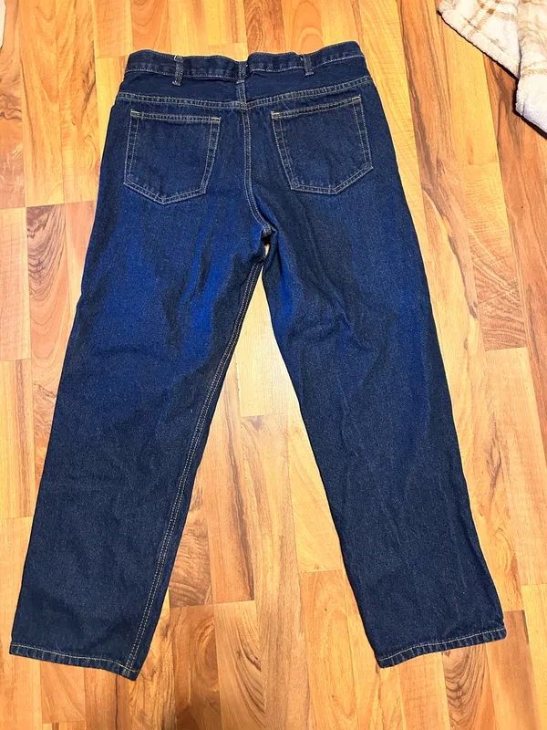 not sure the brand they were gifted to my husband - Image 3