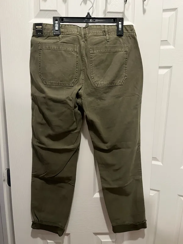 A&F pants - Image 5