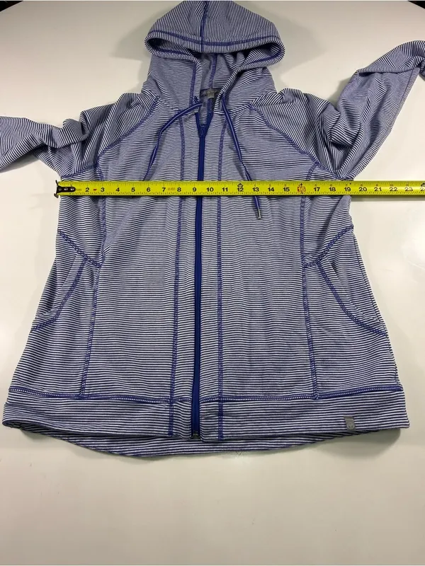 Talbots Blue and White Hooded Zip - Image 4