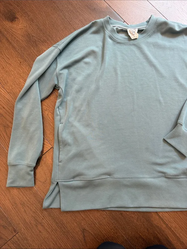 Sage Collective Scuba Cozy Crewneck Sweatshirt Green in Medium - C10-037 - Image 8