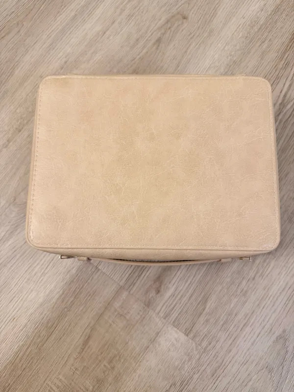BEIS The Cosmetic Case in Beige - Image 4