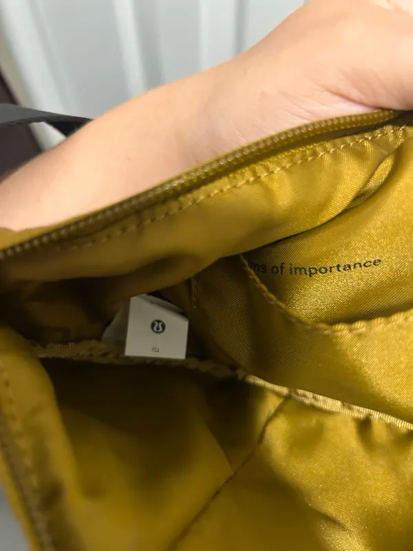 Lululemon XL Belt Bag - Image 3