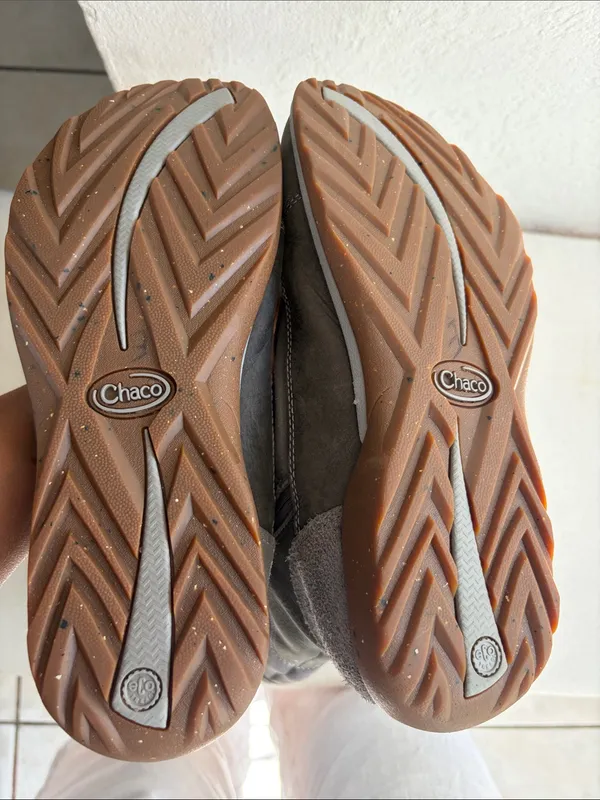 Chacos Waterproof Women's Gray Lace-Up Hiking Boots with Pink Laces - Image 5