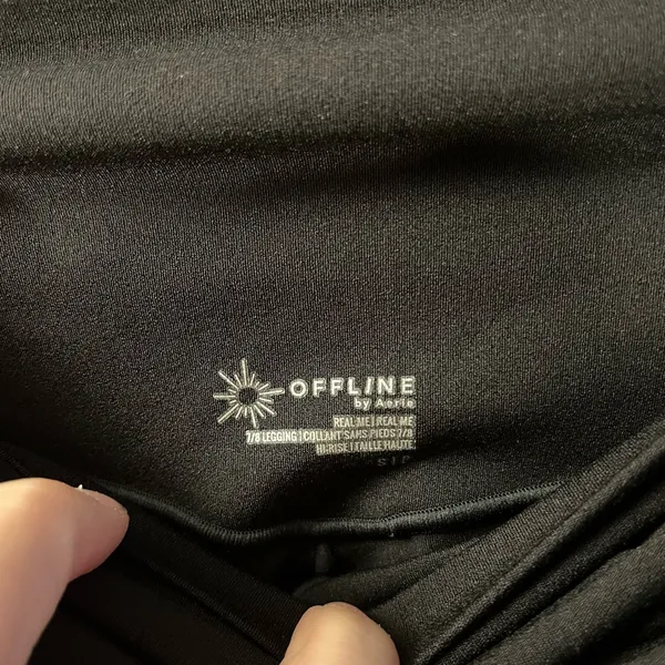 aerie offline by aerie real me 7/8 leggings high rise in black size small - Image 2