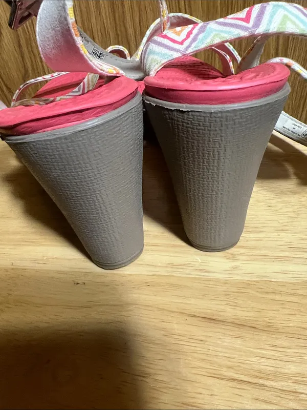 CROCS Pink Wedge Sandals with Chevron Multi-Color Straps - Image 4