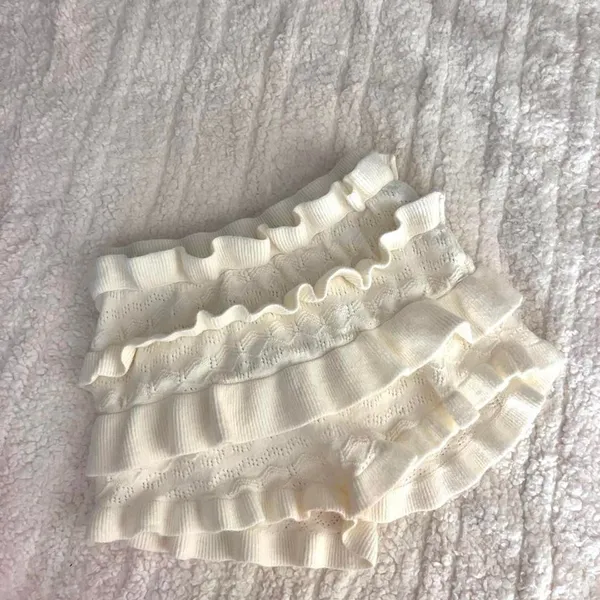 Shein Women's Cream and White Shorts - Image 2