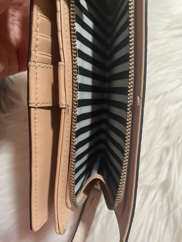 Kate Spade New York Southport Avenue Stacy Wallet - Image 10
