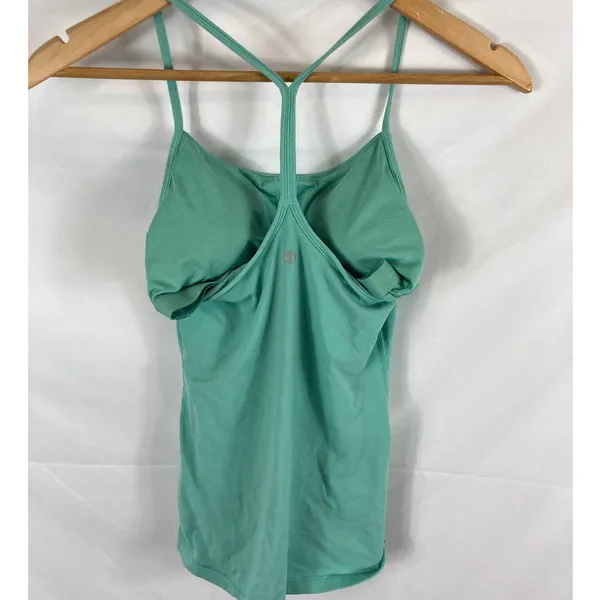 lululemon power y tank with built in bra size 6 - Image 3
