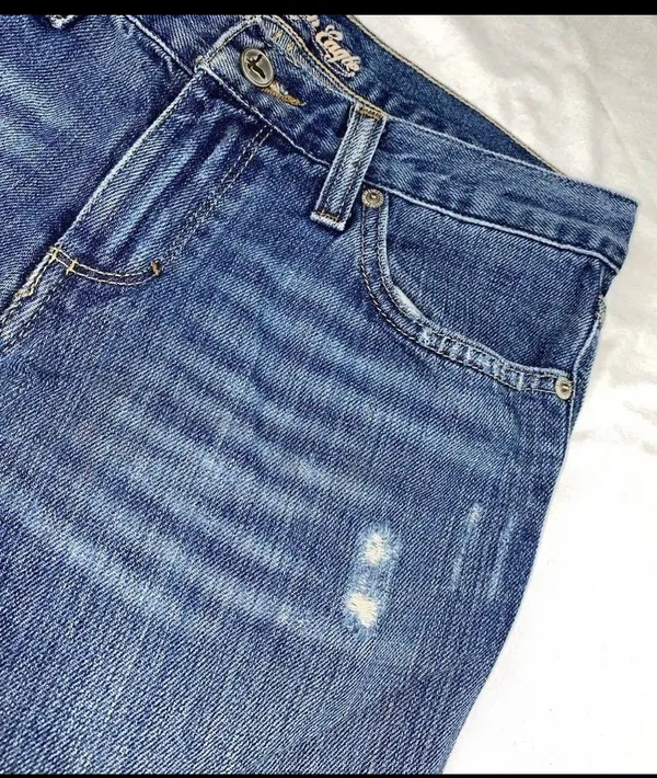 American Eagle Jeans - Image 3