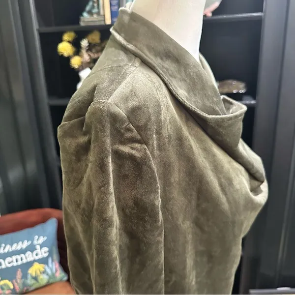 Lulus Green Faux Leather Velvet Moto Jacket Size M - Image 4