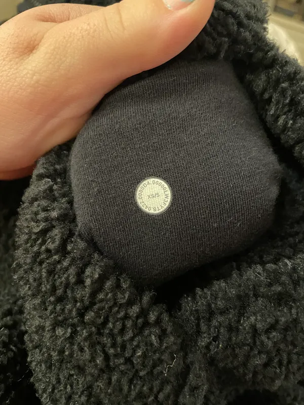 Lululemon Black  Scuba Fleece - Image 4