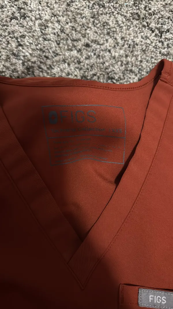 FIGS Scrubs Set - Image 3